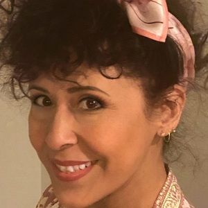 Meet your Posher, Lola